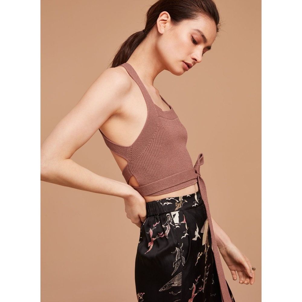 Aritzia Wilfred Cayenne Open Back Top